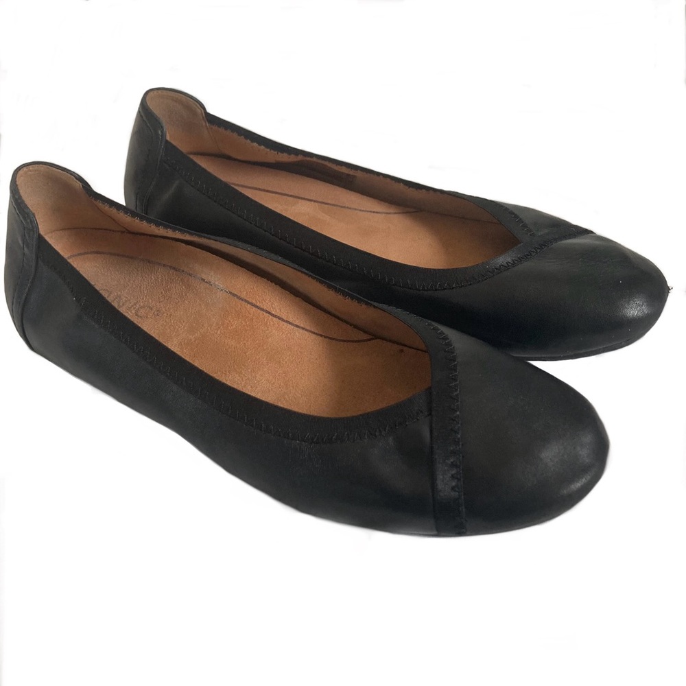Vionic Caroll Black Leather Ballet Flats - Picture 2 of 8